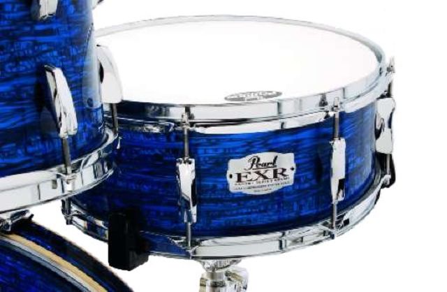 blank The snare delivers crispness and crunch.